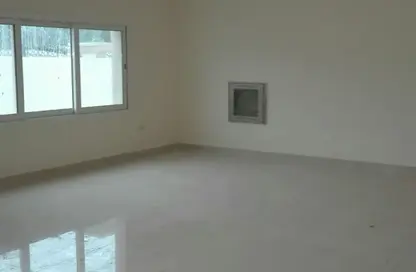 Villa - 4 Bedrooms - 5 Bathrooms for rent in Al Falaj - Al Riqqa - Sharjah Villa - 4 Bedrooms - 5 Bathrooms for rent in Al Falaj - Al Riqqa - Sharjah