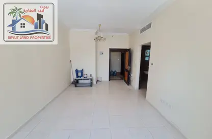 Apartment - 2 Bedrooms - 2 Bathrooms for rent in Qasimia 13 building - Al Nad - Al Qasimia - Sharjah