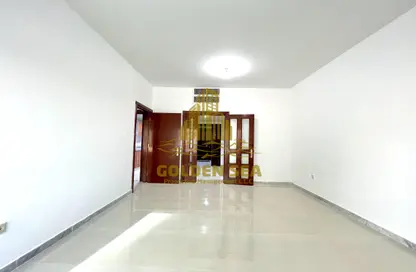 Apartment - 1 Bedroom - 2 Bathrooms for rent in Defense Road - City Downtown - Abu Dhabi