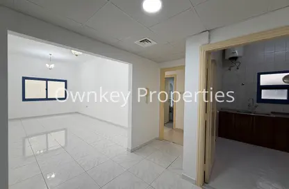 شقة - غرفة نوم - 2 حمامات للايجار في أم حرير 1 - ام هرير - دبي