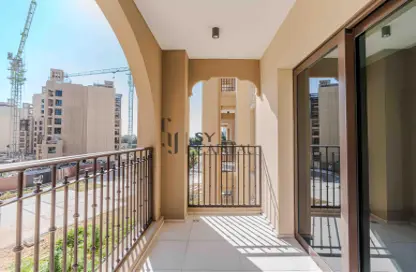 Apartment - 2 Bedrooms - 2 Bathrooms for sale in Al Jazi 4 - Madinat Jumeirah Living - Umm Suqeim - Dubai