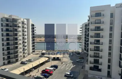 Apartment - 3 Bedrooms - 3 Bathrooms for sale in Waters Edge - Yas Island - Abu Dhabi
