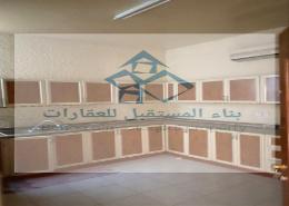 صورةمطبخ لـ: فيلا - 3 غرف نوم - 5 حمامات للكراء في العامريه - الجيمي - العين, صورة 1