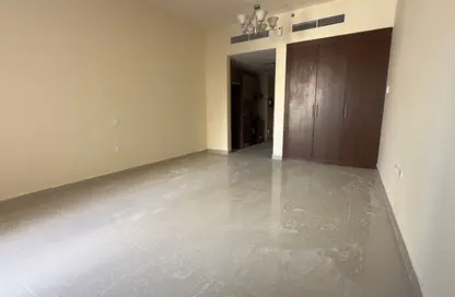 Apartment - Studio - 1 Bathroom for rent in Roxana Residence C - Roxana Residences - Jumeirah Village Circle - Dubai