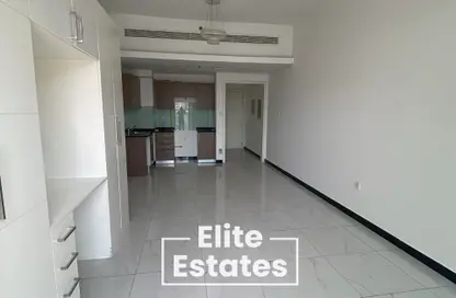 Apartment - Studio - 1 Bathroom for rent in Crystal Residence - Jumeirah Village Circle - Dubai
