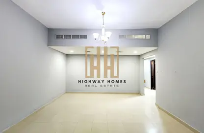 شقة - 2 غرف نوم - 2 حمامات للايجار في شارع 64 ​ - النهدة - الشارقة