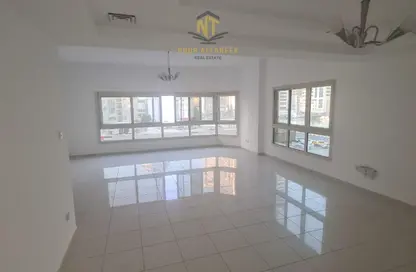 Apartment - 2 Bedrooms - 3 Bathrooms for rent in Al Majaz 1 - Al Majaz - Sharjah
