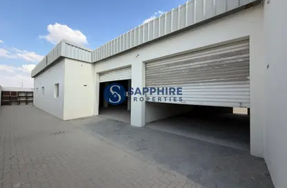 مستودع - استوديو - 2 حمامات للايجار في الصجعة الصناعية - الصجعة - الشارقة