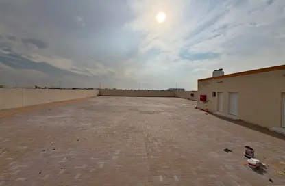 مستودع - استوديو - 1 حمام للايجار في الصجعة - الشارقة