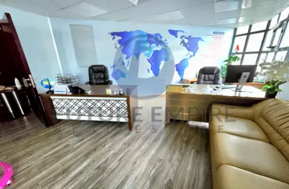 Office Space - Studio - 1 Bathroom for rent in Mankhool - Bur Dubai - Dubai