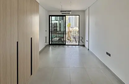 شقة - 2 غرف نوم - 2 حمامات للبيع في بارك لاين باي هاليبورن - منطقة 14 - قرية الجميرا سركل - دبي