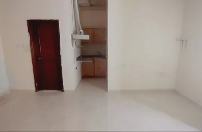 Apartment - Studio - 1 Bathroom for rent in Al Shamsi 2 - Muwaileh Commercial - Sharjah