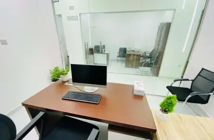 Office Space - Studio - 1 Bathroom for rent in Red Avenue - Al Garhoud - Dubai