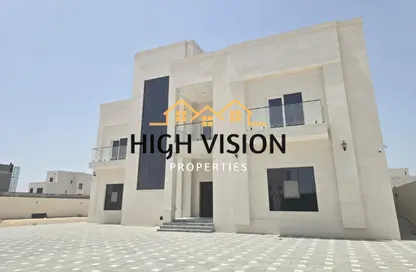 Villa - 5 Bedrooms - 6 Bathrooms for rent in Madinat Zayed Tower - Muroor Area - Abu Dhabi