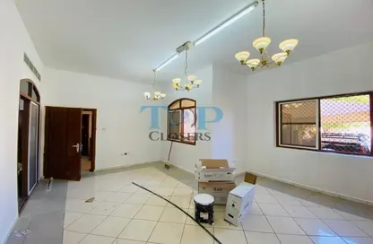 Apartment - 2 Bedrooms - 2 Bathrooms for rent in Al Kewaitat - Central District - Al Ain