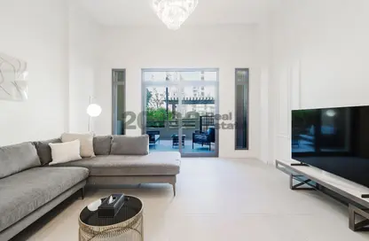 Apartment - 1 Bedroom - 1 Bathroom for sale in Asayel 3 - Madinat Jumeirah Living - Umm Suqeim - Dubai