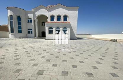 Villa - 7 Bedrooms - 7+ Bathrooms for rent in Shakhbout City - Abu Dhabi