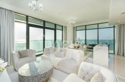 Apartment - 3 Bedrooms - 3 Bathrooms for sale in Marina Vista - EMAAR Beachfront - Dubai Harbour - Dubai