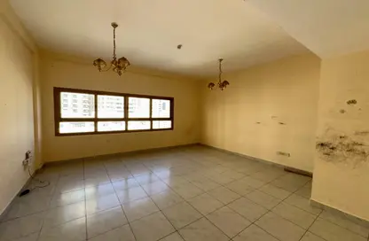 Apartment - 3 Bedrooms - 3 Bathrooms for rent in Safia Tower - Al Majaz 3 - Al Majaz - Sharjah