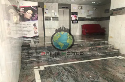 Office Space - Studio - 1 Bathroom for rent in Tourist Club Area - Abu Dhabi
