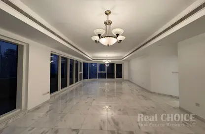 شقة - 4 غرف نوم - 6 حمامات للايجار في غاية ريزيدنس - شارع الشيخ زايد - دبي