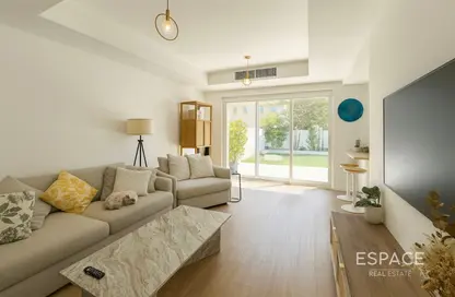 Villa - 2 Bedrooms - 2 Bathrooms for sale in Springs 12 - The Springs - Dubai