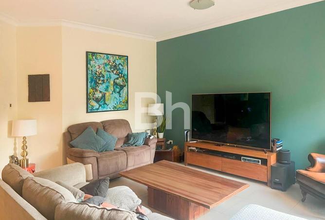 15040230 - Property Image 2