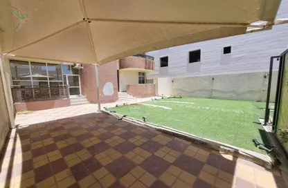 Villa - 4 Bedrooms - 4 Bathrooms for rent in Al Kewaitat - Central District - Al Ain