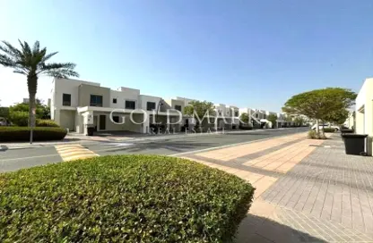 Townhouse - 4 Bedrooms - 5 Bathrooms for sale in Noor Townhouses - Town Square - Dubai