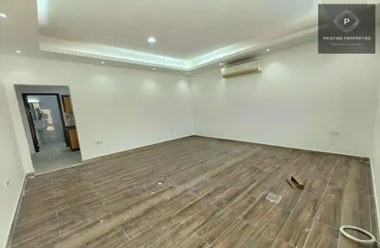 Apartment - Studio - 1 Bathroom for rent in Shakhbout City - Abu Dhabi