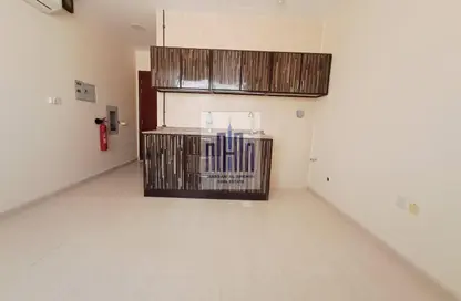 Apartment - Studio - 1 Bathroom for rent in Muwailih Building - Muwaileh - Sharjah