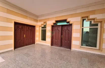 فيلا - 6 غرف نوم - 7 حمامات للايجار في رملة زاخر - زاخر - العين
