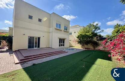 Villa - 3 Bedrooms - 2 Bathrooms for rent in Meadows 9 - Meadows - Dubai
