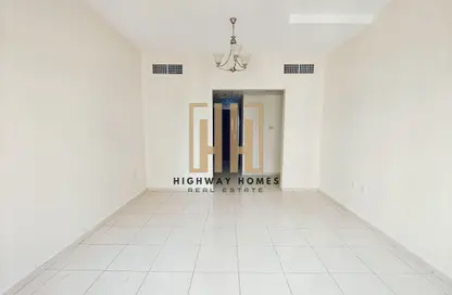 شقة - غرفة نوم - 2 حمامات للايجار في بناية مويليح 29 - مويلح - الشارقة