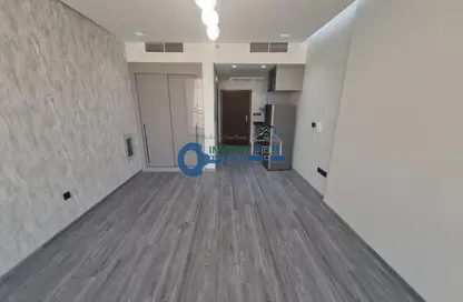 Apartment - Studio - 1 Bathroom for rent in Binghatti Crystals - Dubai Silicon Oasis - Dubai