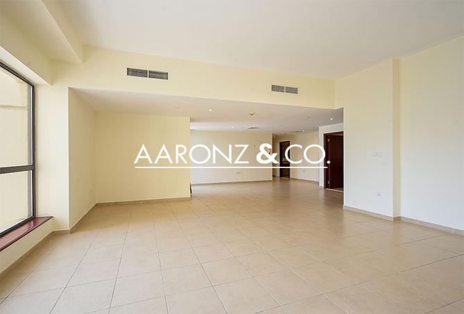 15202379 - Property Image 2