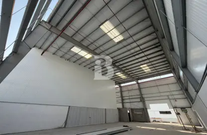 Warehouse - Studio for rent in Dubai Investment Park (DIP) - Dubai