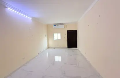 Apartment - 1 Bedroom - 1 Bathroom for rent in Shakhbout City - Abu Dhabi