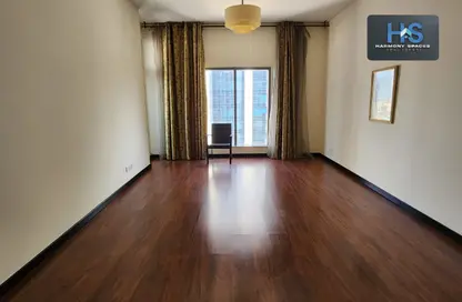 Apartment - 1 Bedroom - 2 Bathrooms for rent in Green Lakes Towers - JLT Cluster S - Jumeirah Lake Towers - Dubai