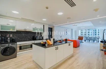 Apartment - 2 Bedrooms - 2 Bathrooms for rent in Marina Residences 6 - Marina Residences - Palm Jumeirah - Dubai