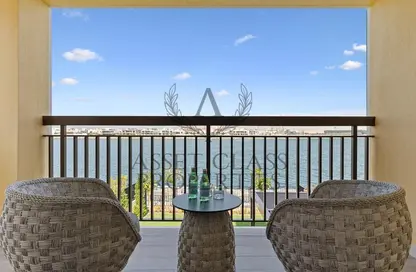 Villa - 4 Bedrooms - 5 Bathrooms for rent in Sur La Mer - La Mer - Jumeirah - Dubai