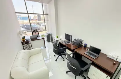 Office Space - Studio - 1 Bathroom for rent in Red Avenue - Al Garhoud - Dubai Office Space - Studio - 1 Bathroom for rent in Red Avenue - Al Garhoud - Dubai