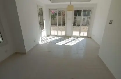 فيلا - 3 غرف نوم - 3 حمامات للايجار في الينابيع 8 - الينابيع - دبي