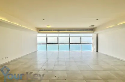بنتهاوس - 3 غرف نوم - 4 حمامات للايجار في برج الفلاح - شارع الكورنيش - أبوظبي