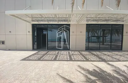 Shop - Studio - 1 Bathroom for rent in Qaryat Al Hidd - Saadiyat Island - Abu Dhabi