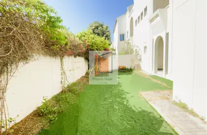 Villa - 5 Bedrooms for rent in Al Yasat Compound - Al Karamah - Abu Dhabi