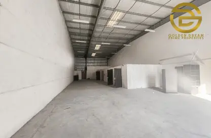 Warehouse - Studio - 1 Bathroom for rent in Dubai Investment Park 1 (DIP 1) - Dubai Investment Park (DIP) - Dubai