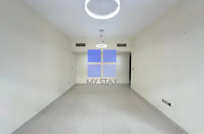 Apartment - 1 Bedroom - 2 Bathrooms for rent in Jumeirah Garden City - Al Satwa - Dubai