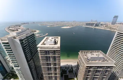 Apartment - 1 Bedroom - 1 Bathroom for sale in Marina Vista - EMAAR Beachfront - Dubai Harbour - Dubai