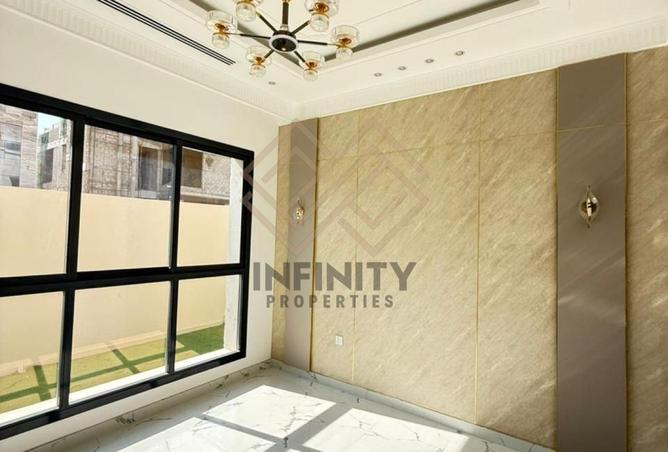 15892300 - Property Image 2